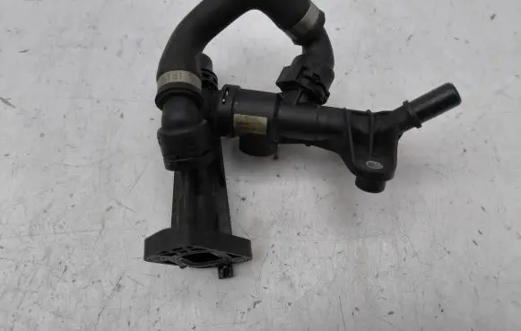 BMW 7 F01 F02 F03 F04 Engine coolant pipe/hose
