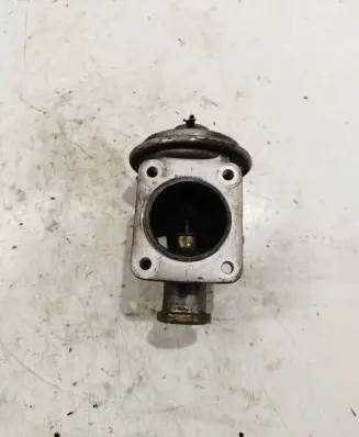 BMW 1 E81 E87 EGR valve 7804380