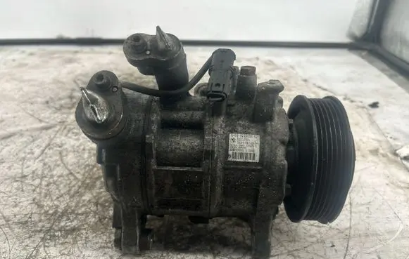 BMW 5 F10 F11 Air conditioning (A/C) compressor (pump) 9223695