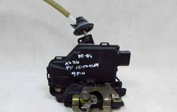 Audi A4 S4 B6 8E 8H Front door lock 54874