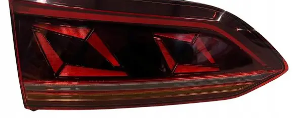Volkswagen Touareg III Tailgate rear/tail lights 760945307C