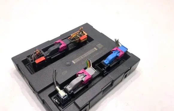 Audi A4 S4 B8 8K Other control units/modules 8K0907064GF