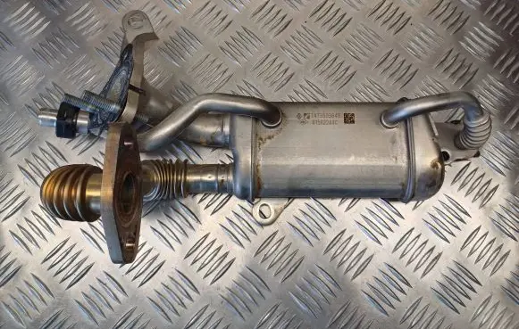 Renault Scenic III - Grand scenic III EGR valve cooler 147350364R 41562244C