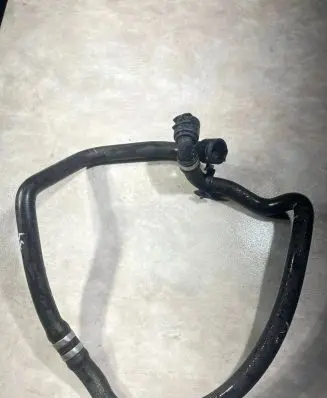BMW X3 F25 Engine coolant pipe/hose 9221117