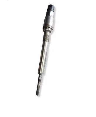 Opel Astra J Glow plug 95522512 E2520030443