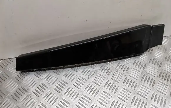 (B) pillar trim (top)