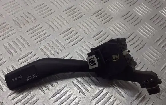 Volkswagen Golf Plus Indicator stalk 1K0953513