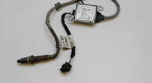 Mercedes-Benz CLA C117 X117 W117 Lambda probe sensor A2074409810