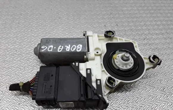 Seat Ibiza II (6k) Rear door window regulator motor 101388102