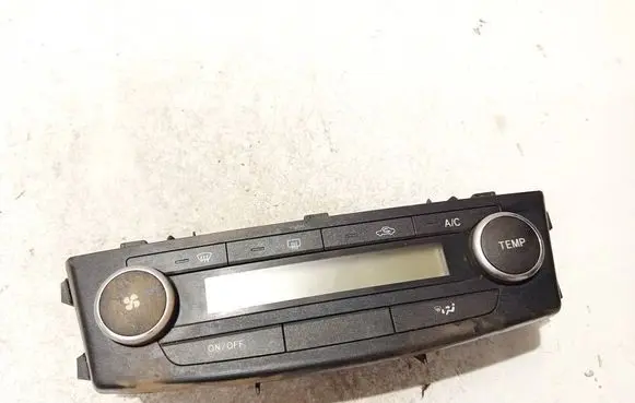 Toyota Avensis T270 Climate control unit 5590005310