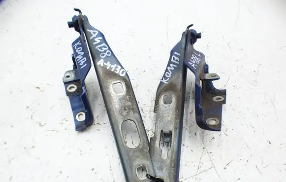 Audi A4 S4 B8 8K Engine bonnet/hood hinges 