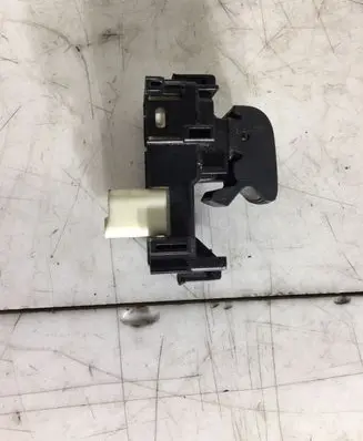 Toyota RAV 4 (XA40) Electric window control switch 8292A3N
