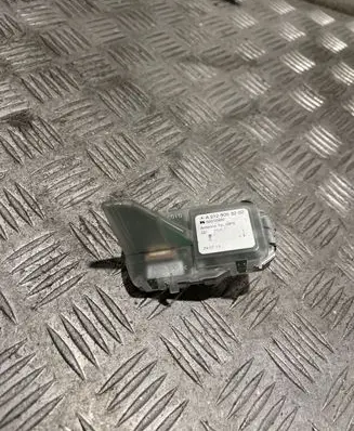 Mercedes-Benz GLE (W166 - C292) Aerial GPS antenna A2129053202