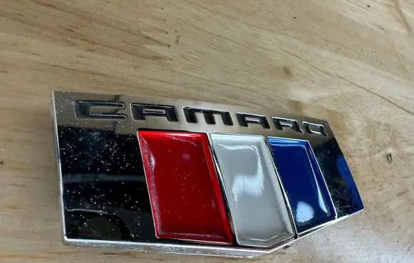 Chevrolet Camaro Front door emblem/model letters 84233235