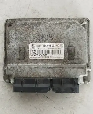 Skoda Octavia Mk2 (1Z) Engine control unit/module 06a906033gq
