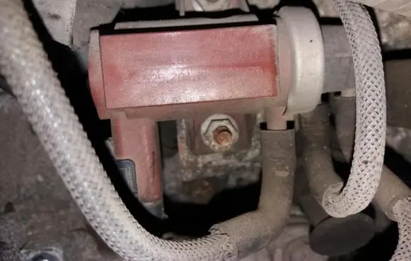 Citroen C4 Grand Picasso Turbo solenoid valve 9652570180