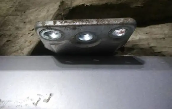 Volvo XC90 Tailgate/trunk/boot hinge