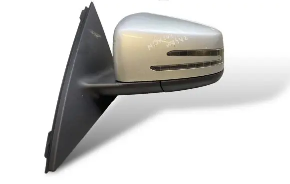 Mercedes-Benz C W204 Front door electric wing mirror A2048107816