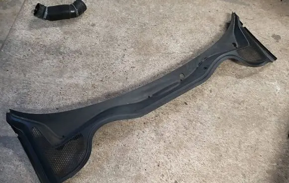 Audi A1 Wiper trim 8X1819415