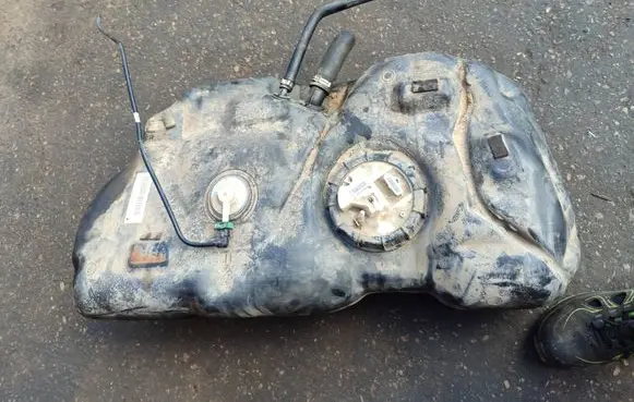 Ford Transit Courier Fuel tank JT769K007A JT769K007AD JT769H307AB