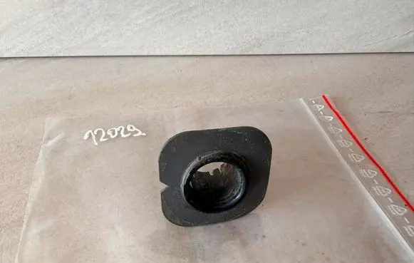 BMW 5 E60 E61 Front parking sensor holder (PDC) 7897201