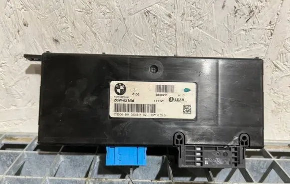 BMW 5 F10 F11 Gateway control module 9243211
