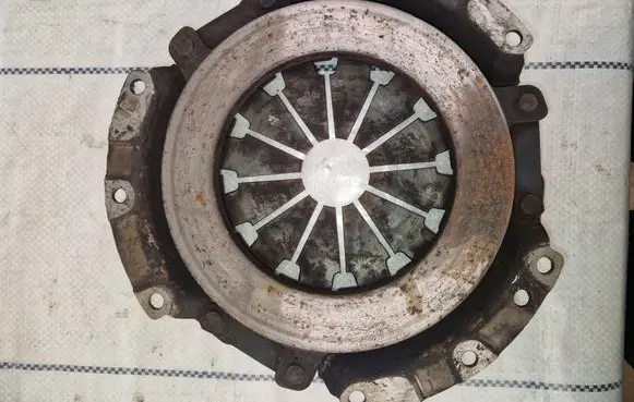 Suzuki Vitara (ET/TA) Pressure plate 