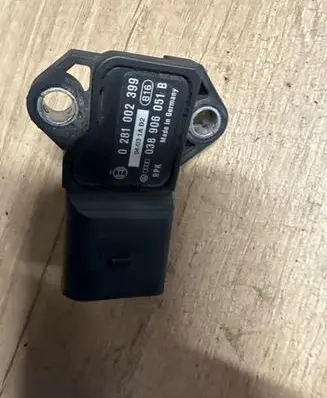 Volkswagen Caddy Air pressure sensor 038906051B 0281002399