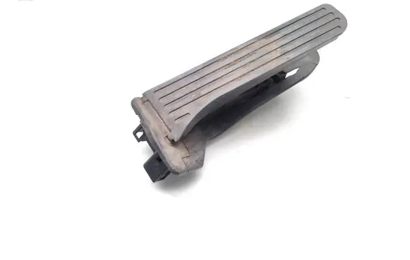Volkswagen Sharan Accelerator throttle pedal 65102100