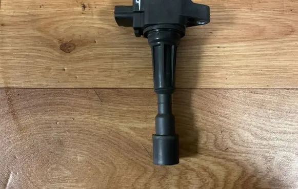 Mazda 3 I High voltage ignition coil ZJ2018100 6525C K5014