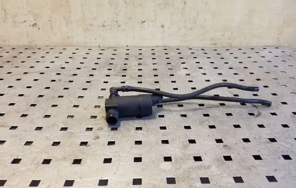 Ford Mondeo MK IV Windscreen/windshield washer pump