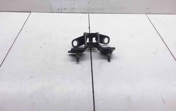 Jeep Compass Tailgate/trunk/boot hinge 530AA