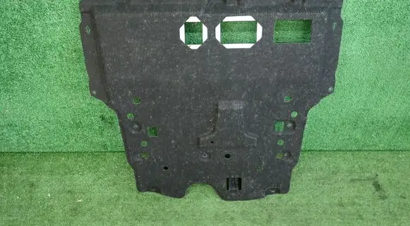 Fiat 600 Engine splash shield/under tray 9824226480