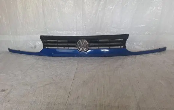 Volkswagen Golf III Front grill 1H6853653C