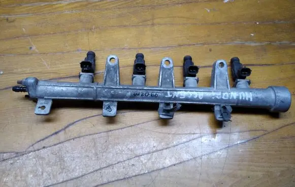 Hyundai Accent Fuel injectors set 3531022600