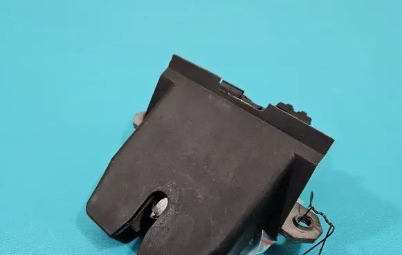 Volvo V40 Tailgate/trunk/boot lock/catch/latch 31440245 IMPRK1485795