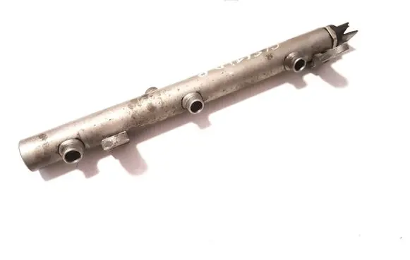 Mercedes-Benz CLS C219 Fuel main line pipe A6420702595 A0061536528
