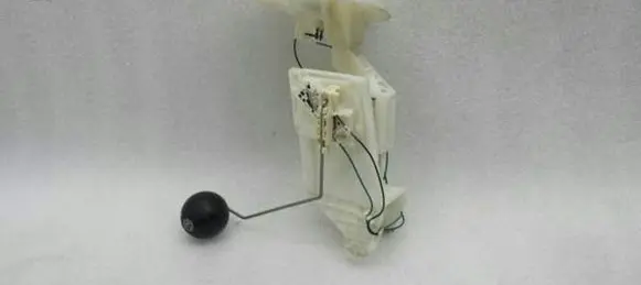 Audi RS4 B7 Fuel level sensor 8E0201317R