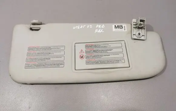 Nissan Qashqai+2 Sun visor