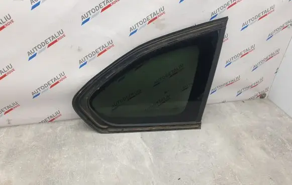 BMW X1 F48 F49 Rear side window 7406872 51377406872 AS3