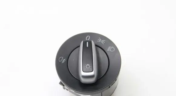 Volkswagen PASSAT B7 Light switch 3C8941431B
