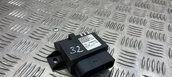 Audi A4 S4 B7 8E 8H Fuel injection pump control unit/module 4F0906093G