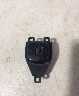 Mazda 3 I Wing mirror switch BJOE66600 03200320