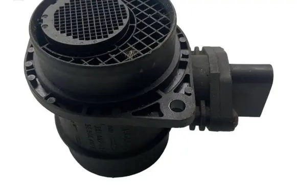 Skoda Octavia Mk2 (1Z) Mass air flow meter 0281002531 038906461B