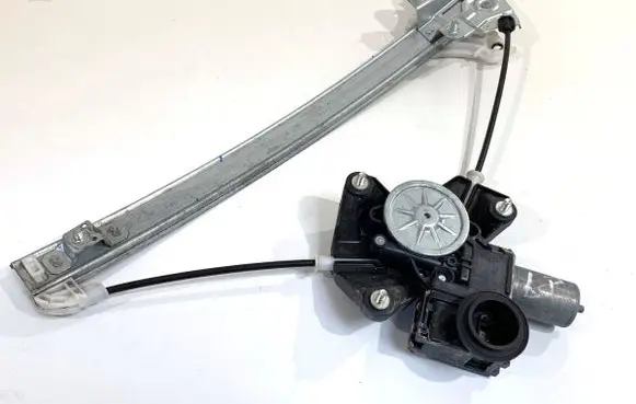 Toyota Yaris Cross Front door window regulator with motor 857200D550