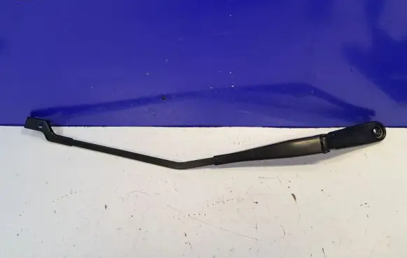 Volvo S60 Windshield/front glass wiper blade 30753505