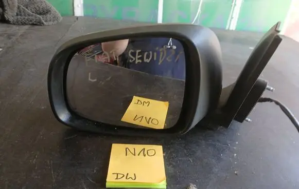 Fiat Sedici Front door electric wing mirror