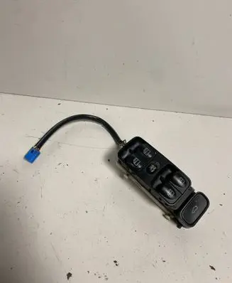 Mercedes-Benz C W203 Electric window control switch A2038210679 501955