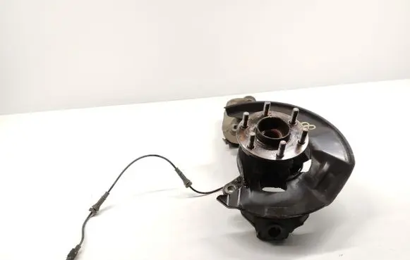 Mercedes-Benz X-class W470 Front wheel hub spindle knuckle 