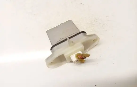 Nissan X-Trail T30 Heater blower motor/fan resistor 